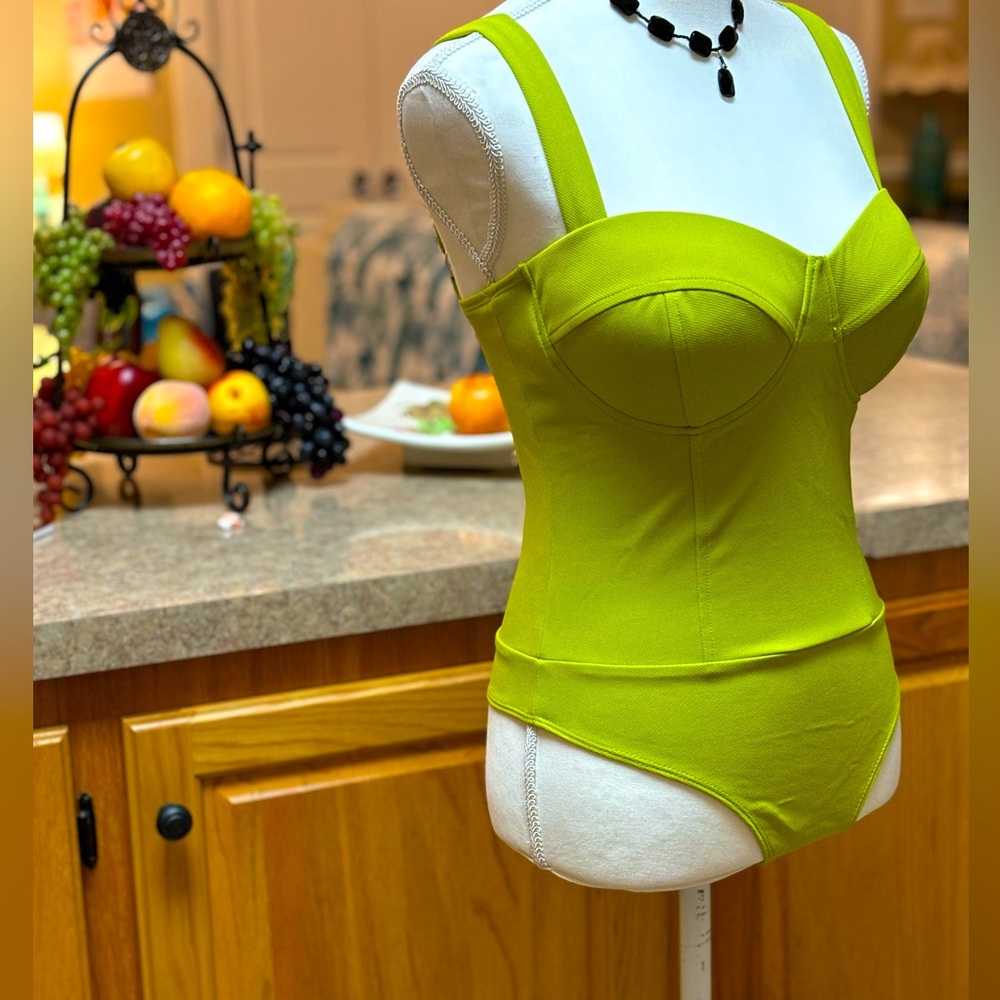 Haute Monde Green Adjustable Strap Bodycon Body Suit Size Small - Picture 5 of 16